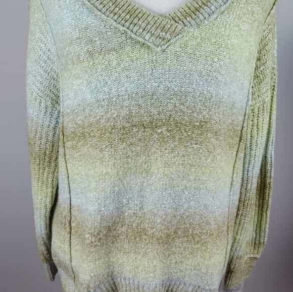 Women's Sweater By SO Good For Life 5 Layer Green Fall Fashion Wear Size Large - Picture 2 of 16